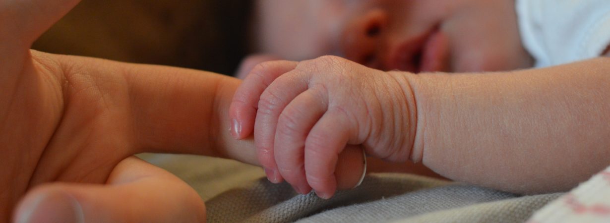 Ihr neugeborenes hilfreiche tipps für die ersten 30 tage